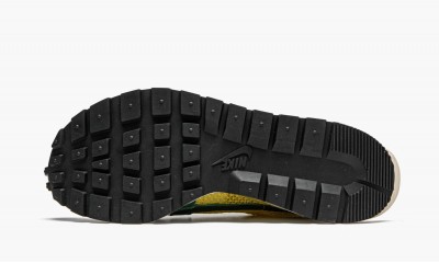 NIKE VAPORWAFFLE Sacai - Tour Yellow