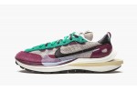 NIKE  VAPORWAFFLE Sacai - Villain Red / Neptune Green