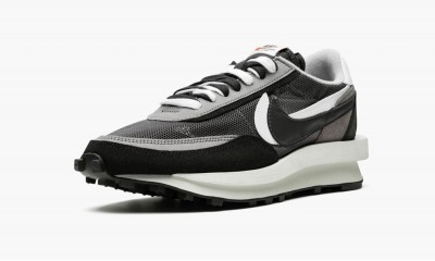 NIKE LDWAFFLE Sacai - Dark Grey