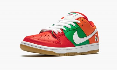 NIKE SB DUNK LOW 7 Eleven