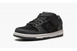 NIKE DUNK LOW PREMIUM SB Entourage