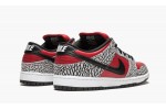 NIKE SB DUNK LOW PREMIUM Supreme - Red Cement