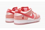 NIKE SB DUNK LOW StrangeLove - Special Box
