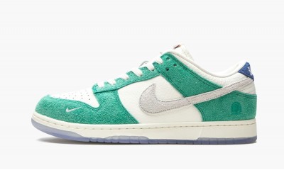 NIKE DUNK LOW / KASINA Road Sign