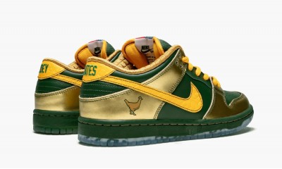 NIKE SB DUNK LOW QS DB Doernbecher
