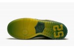 NIKE SB DUNK LOW QS DB Doernbecher