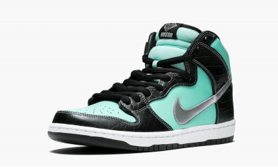 NIKE SB DUNK HIGH PRM Diamond Supply Co. - Tiffany