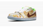 NIKE SB DUNK LOW Street Hawker