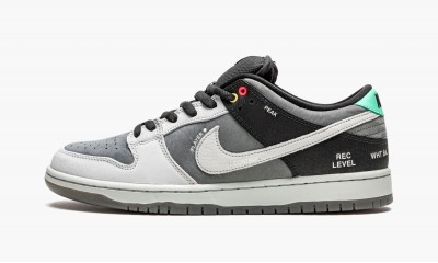 NIKE SB DUNK LOW PRO ISO VX1000