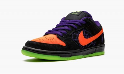 NIKE SB DUNK LOW Night of Mischief