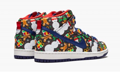 NIKE SB DUNK HIGH TRD QS Ugly Christmas Sweater