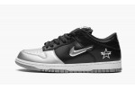 NIKE SB DUNK LOW OG QS Supreme - Jewel Swoosh Silver/Black