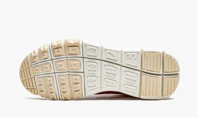 NIKE MARS YARD 2.0 Tom Sachs