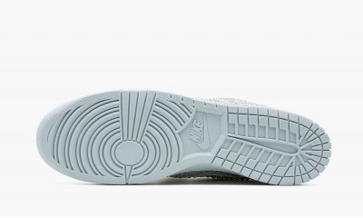 NIKE DUNK LOW Cactus Plant Flea Market - Swarovski Crystals