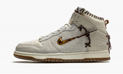 NIKE DUNK HIGH Bodega - Friends &amp; Family