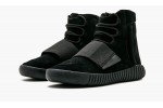 ADIDAS YEEZY
YEEZY 750 BOOST TRIPLE BLACK SNEAKERS
