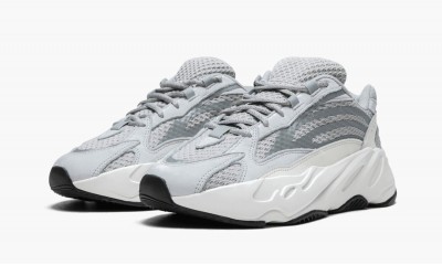 ADIDAS YEEZY
YEEZY BOOST 700 V2
Static