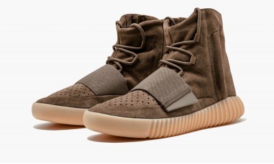 ADIDAS YEEZY
YEEZY BOOST 750
Chocolate