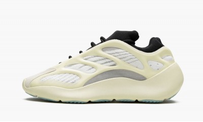ADIDAS YEEZY
YEEZY 700 V3
Azael