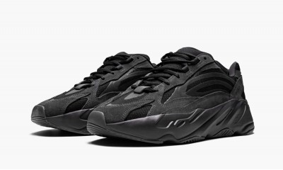 ADIDAS YEEZY
YEEZY BOOST 700 V2
Vanta