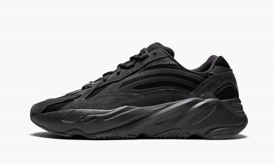 ADIDAS YEEZY
YEEZY BOOST 700 V2
Vanta