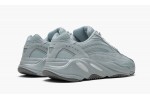 ADIDAS YEEZY
YEEZY BOOST 700 V2
Hospital Blue