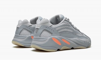 ADIDAS YEEZY
YEEZY BOOST 700 V2
Inertia