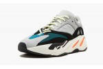 ADIDAS YEEZY 
YEEZY BOOST 700
Wave Runner