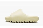ADIDAS
YEEZY SLIDE
Bone