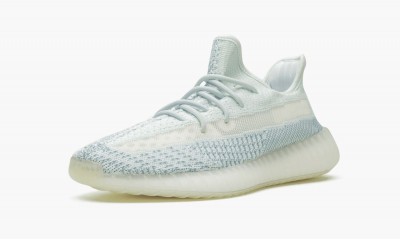 ADIDAS YEEZY
YEEZY BOOST 350 V2 REFLECTIVE
Cloud White