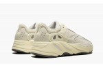 ADIDAS YEEZY
YEEZY BOOST 700
Analog