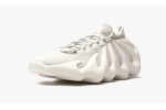 ADIDAS YEEZY
YEEZY 450
Cloud White