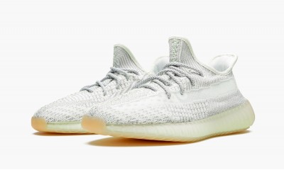 ADIDAS YEEZY
YEEZY BOOST 350 V2
Yeshaya