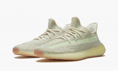 ADIDAS YEEZY
YEEZY BOOST 350 V2
Citrin-Reflective