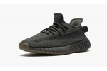 ADIDAS YEEZY
YEEZY BOOST 350 V2
Cinder