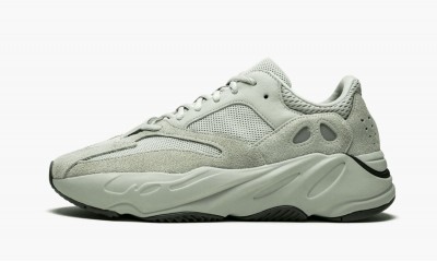 ADIDAS YEEZY
YEEZY BOOST 700
Salt