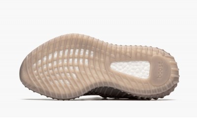 ADIDAS YEEZY
YEEZY BOOST 350 V2
Fade