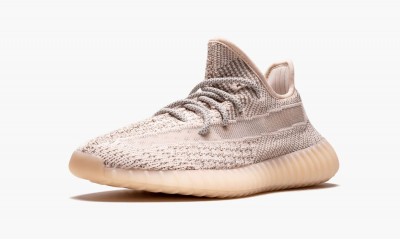 ADIDAS YEEZY
YEEZY BOOST 350 V2 REFLECTIVE
Synth