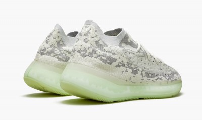 ADIDAS YEEZY
YEEZY BOOST 380
Alien