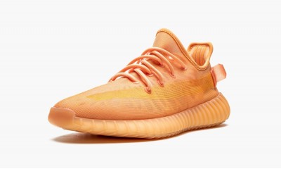 ADIDAS YEEZY
YEEZY BOOST 350 V2
Mono Clay