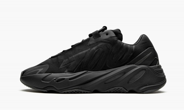 ADIDAS YEEZY
YEEZY BOOST 700 MNVN
Triple Black