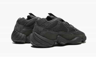 ADIDAS YEEZY
YEEZY 500
Utility Black