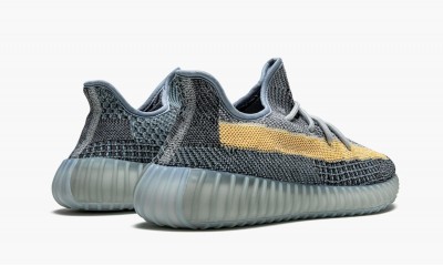 ADIDAS YEEZY
YEEZY BOOST 350 V2 ASH BLUE SNEAKERS