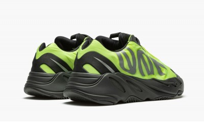 ADIDAS YEEZY
YEEZY BOOST 700 MNVN
Phosphor