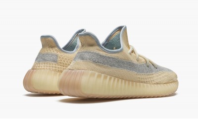 ADIDAS YEEZY
YEEZY BOOST 350 V2
Linen