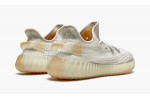 ADIDAS YEEZY
YEEZY BOOST 350 V2
Light