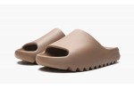 ADIDAS YEEZY
YEEZY SLIDE
Core 2021