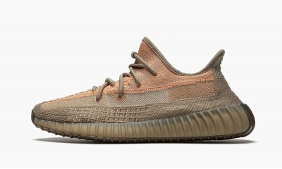 ADIDAS YEEZY
YEEZY BOOST 350 V2
Sand Taupe