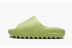 ADIDAS
YEEZY SLIDE
Resin
