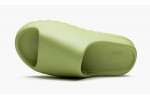 ADIDAS
YEEZY SLIDE
Resin